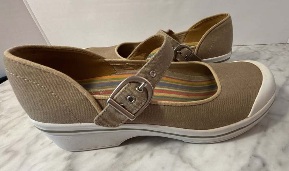 Dansko Valerie Vegan Mary Jane Size EU 39 Khaki Canvas, US 8.5-9 women’s - Picture 8 of 8